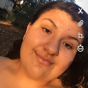 Meet your Posher, Harmony